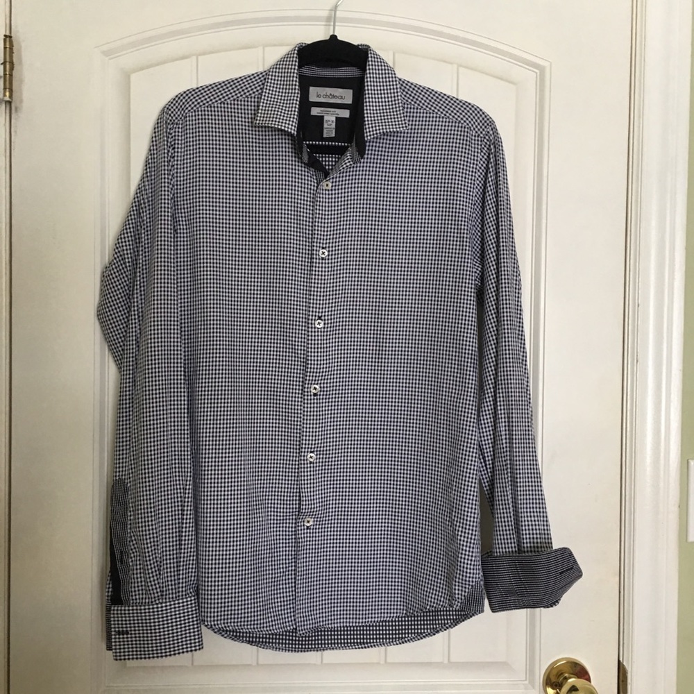 Le Chateau Men’s Tailored Fit Dress Shirt